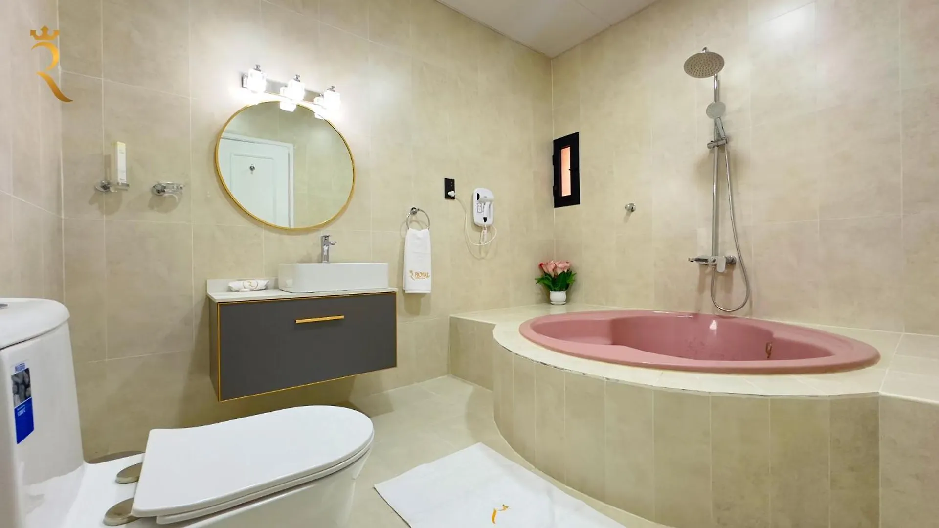 אבו דאבי Elegant Villa , Perfect For Relaxation דירה אבו דאבי